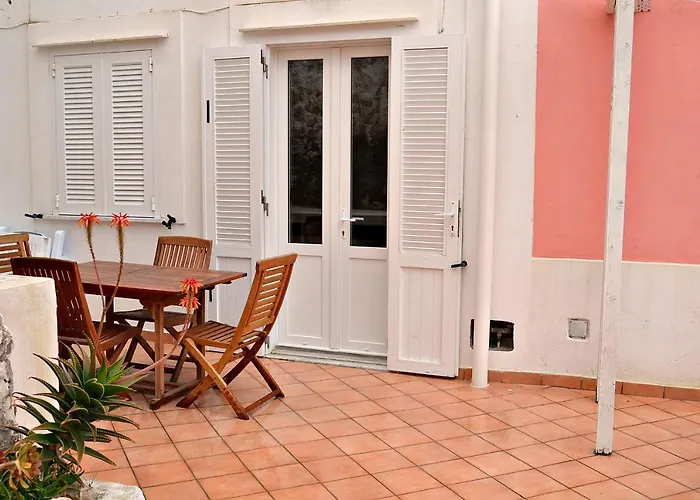 Maridea - Il Borgo * Ponza